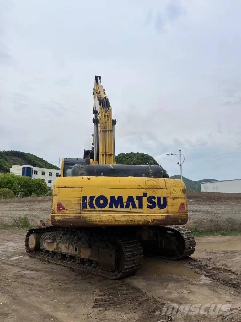 Komatsu PC 360 Roomikekskavaatorid