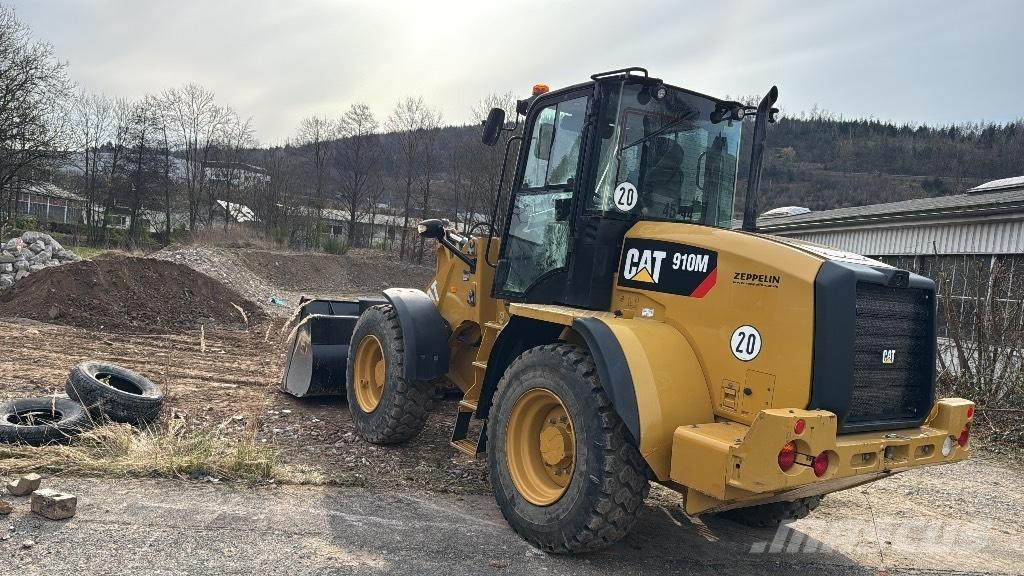 CAT 910M Rataslaadurid