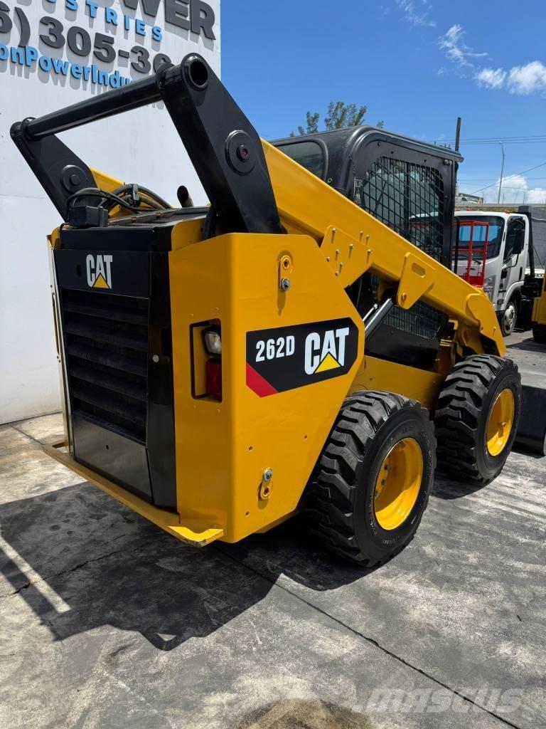 CAT 262 D Kompaktlaadurid