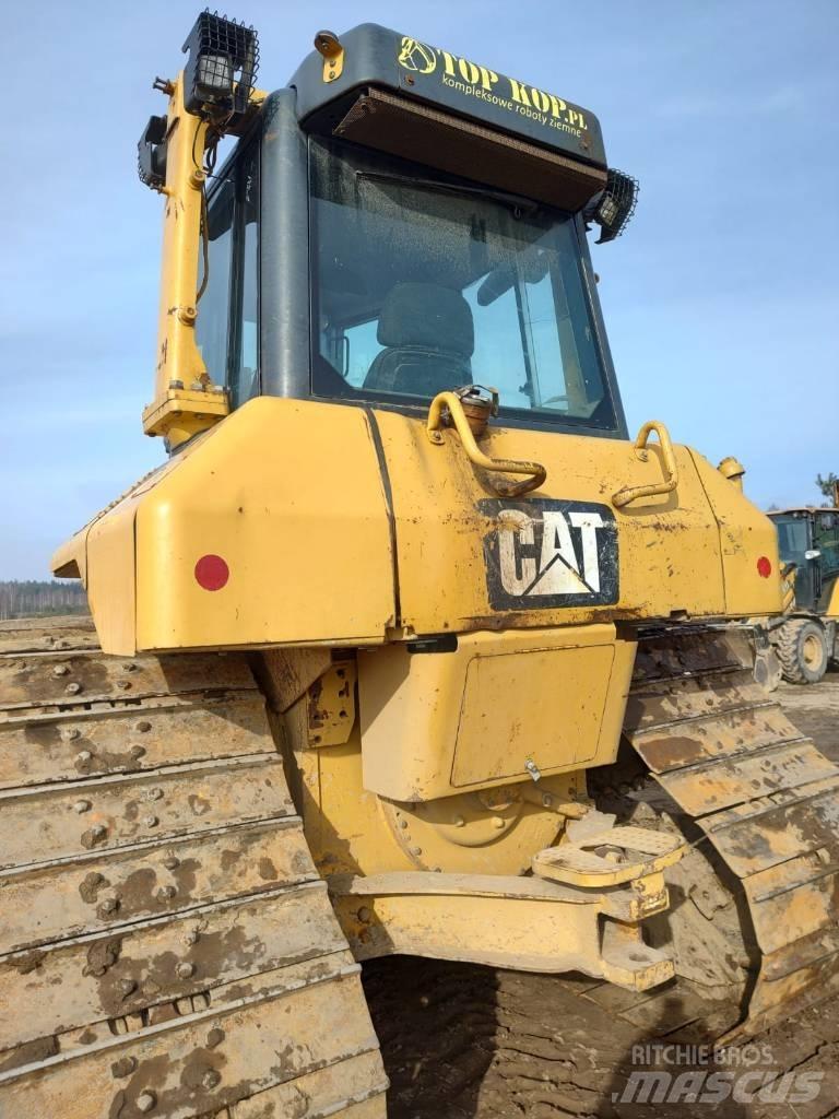 CAT D 6 N LGP Buldooserid