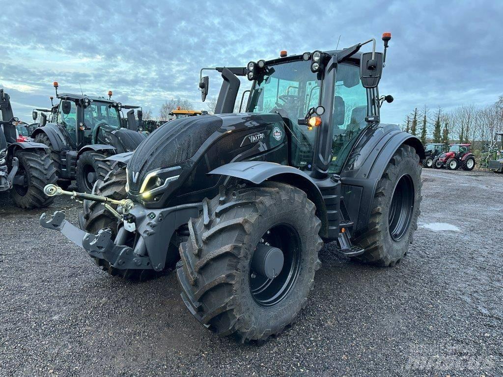 Valtra T 235 Direct Traktorid