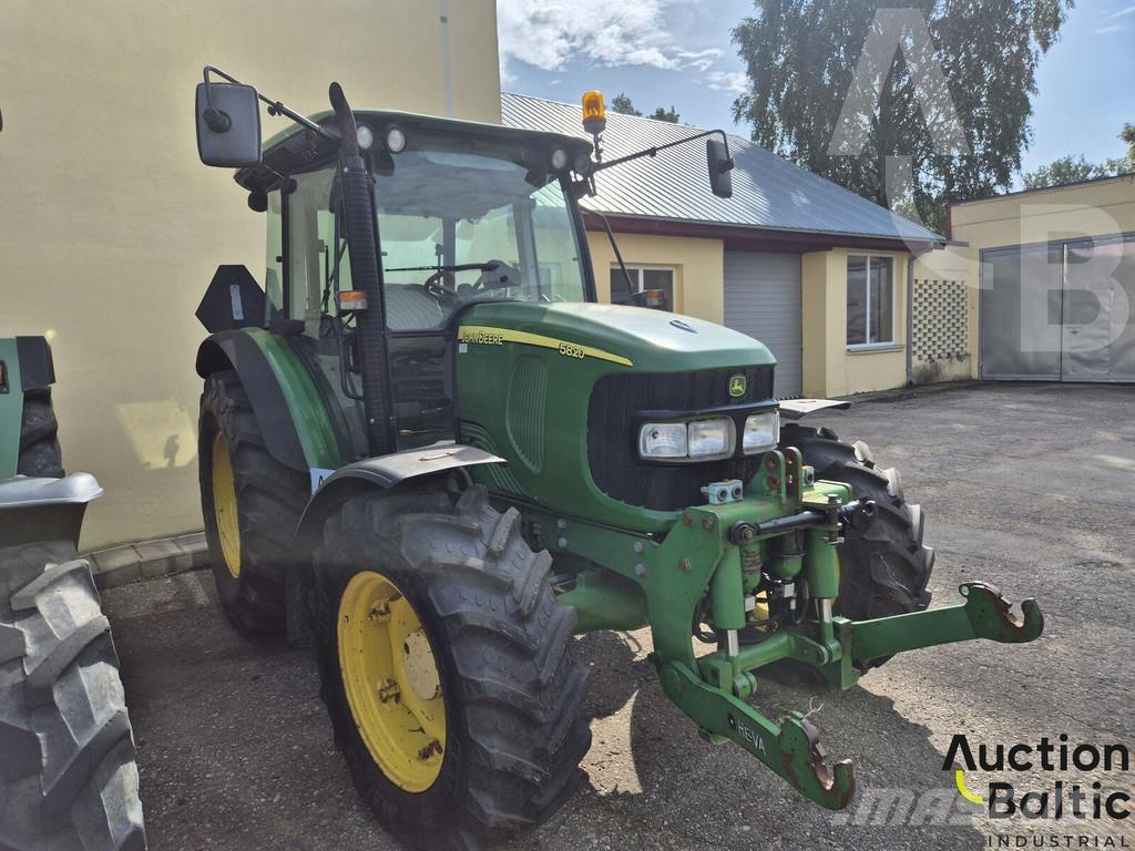John Deere 5820 Traktorid