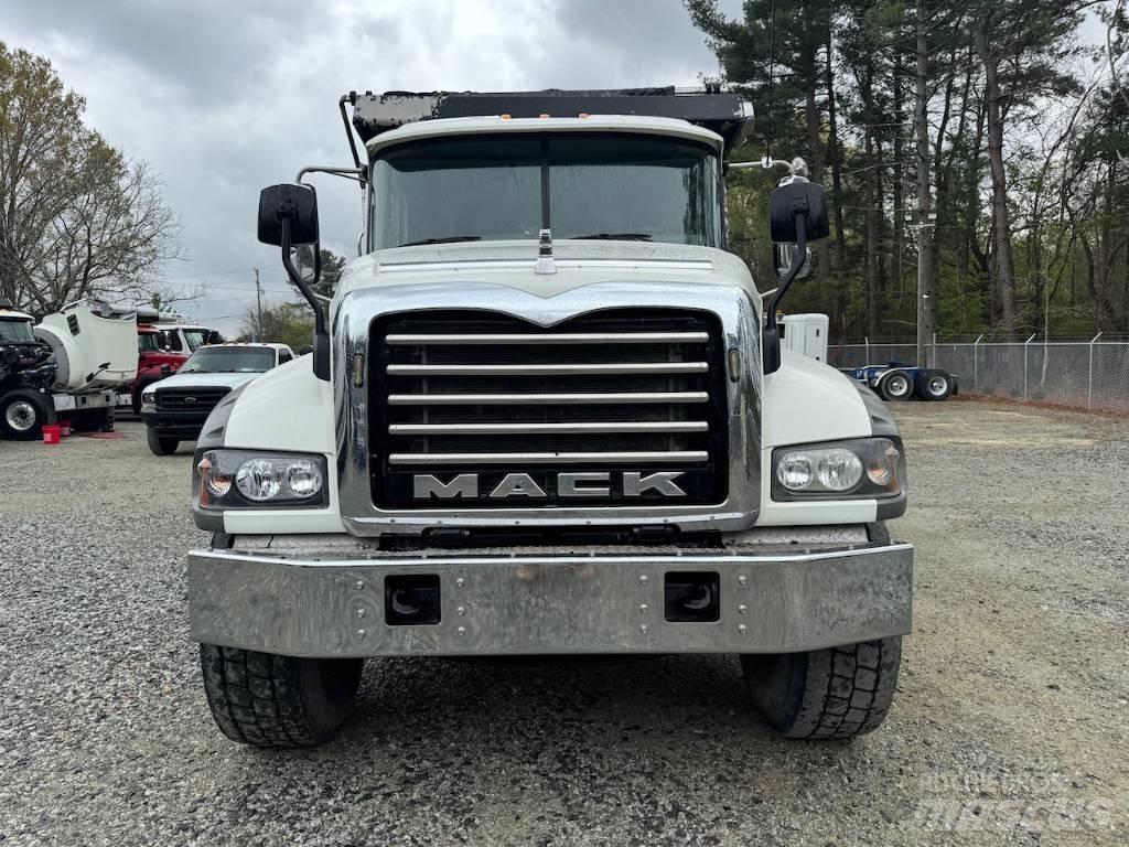 Mack GU433 Kallurid