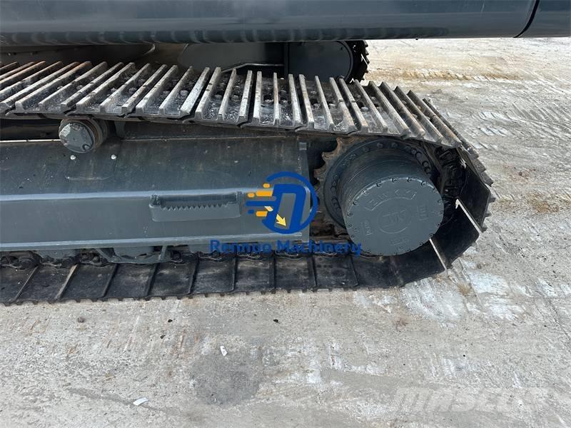 Hyundai HX220HD Roomikekskavaatorid