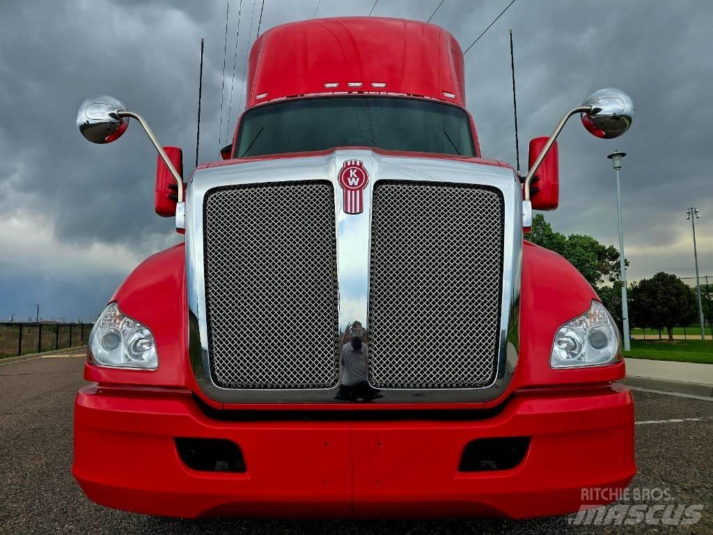 Kenworth T 680 Sadulveokid