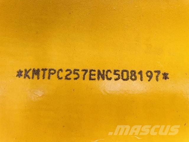 Komatsu PC 200 L Roomikekskavaatorid