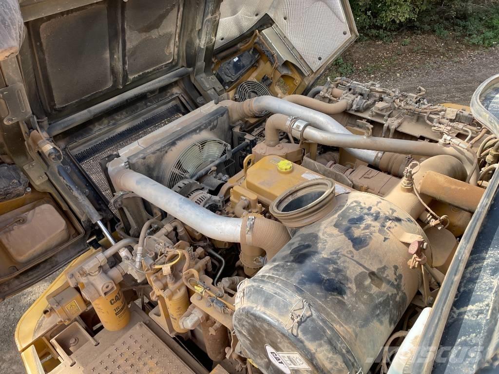 CAT 730 C Liigendraamiga pinnaseveokid