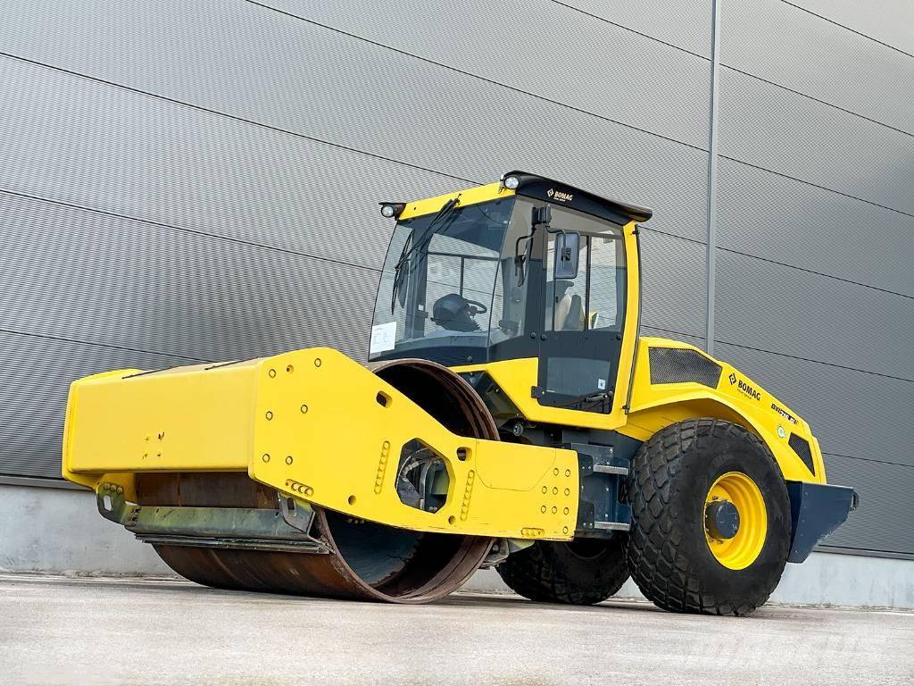 Bomag BW 216 D-5 Ühe trumliga rullid