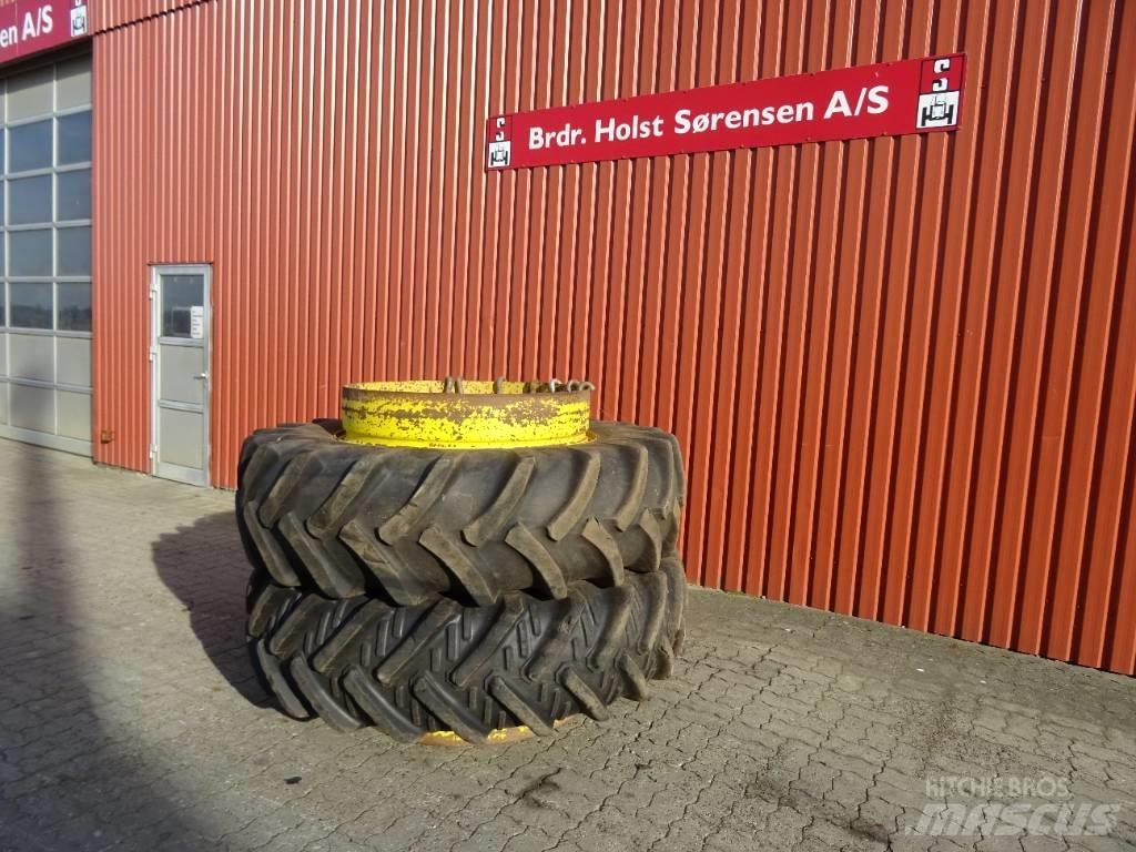 Goodyear 18.4-38 Rehvid, rattad ja veljed