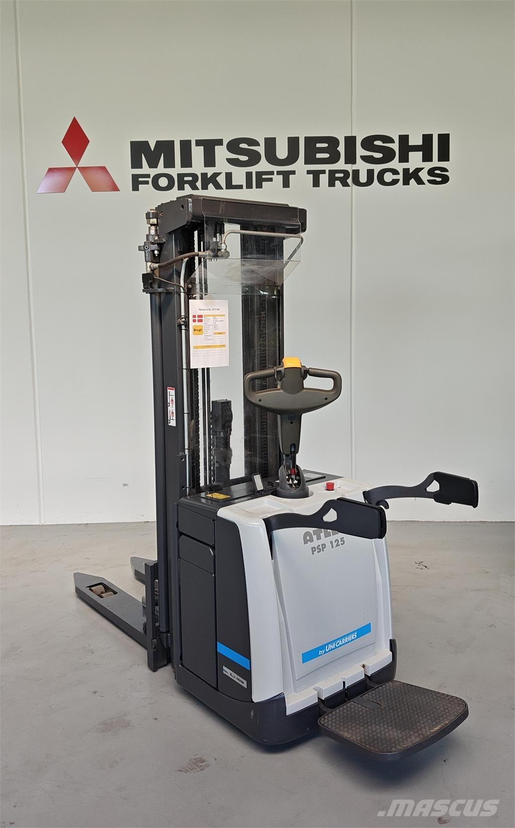 Atlet PSP125 Platvormiga virnastajad