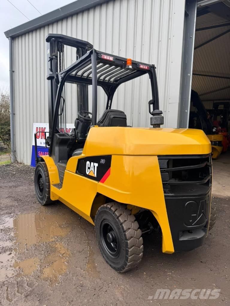 CAT DP 50 N Diiseltõstukid