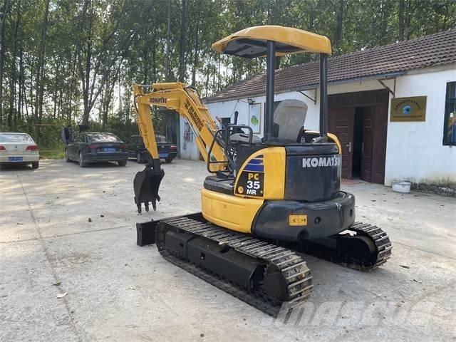 Komatsu PC 35 MR Roomikekskavaatorid