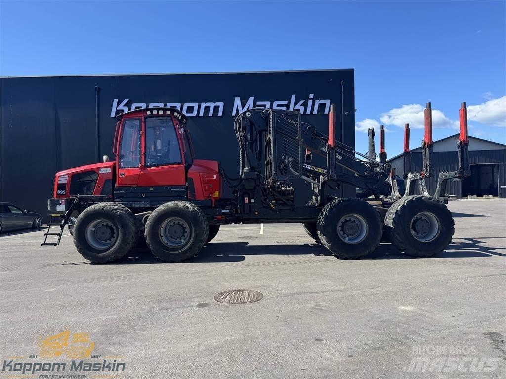 Komatsu 895 Forwarderid