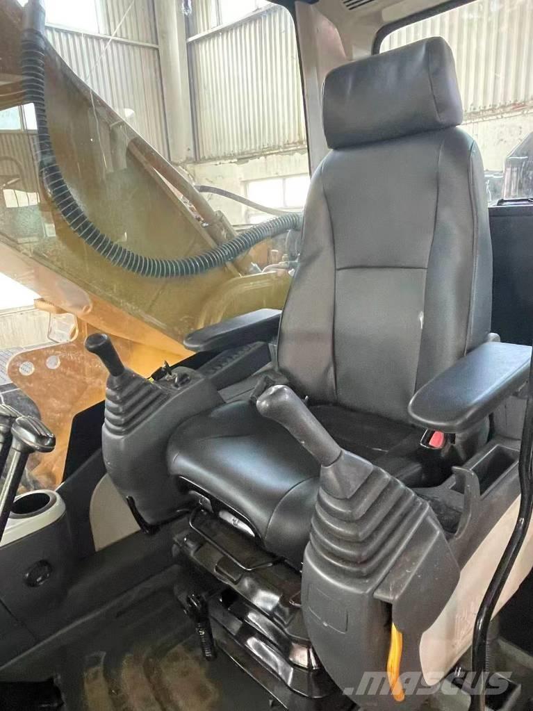 CAT 336D2 Roomikekskavaatorid