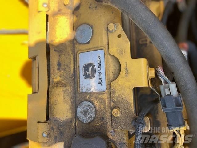 John Deere 210 GLC Roomikekskavaatorid