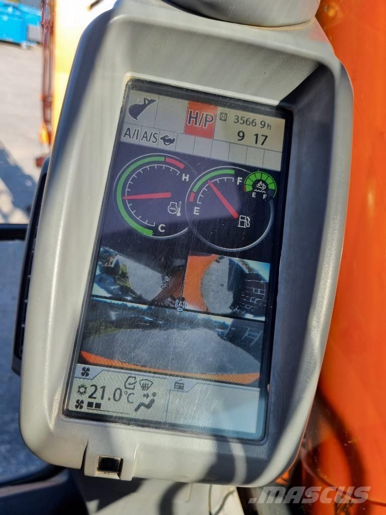 Hitachi ZX 135 US-6 Roomikekskavaatorid
