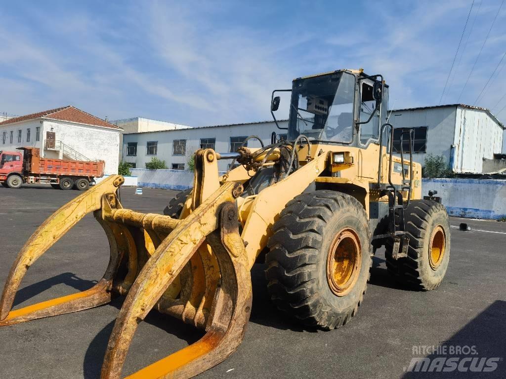 Komatsu WA 320-3 Rataslaadurid