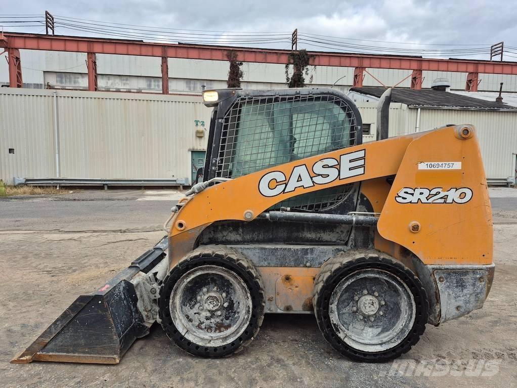 CASE SR120 Kompaktlaadurid