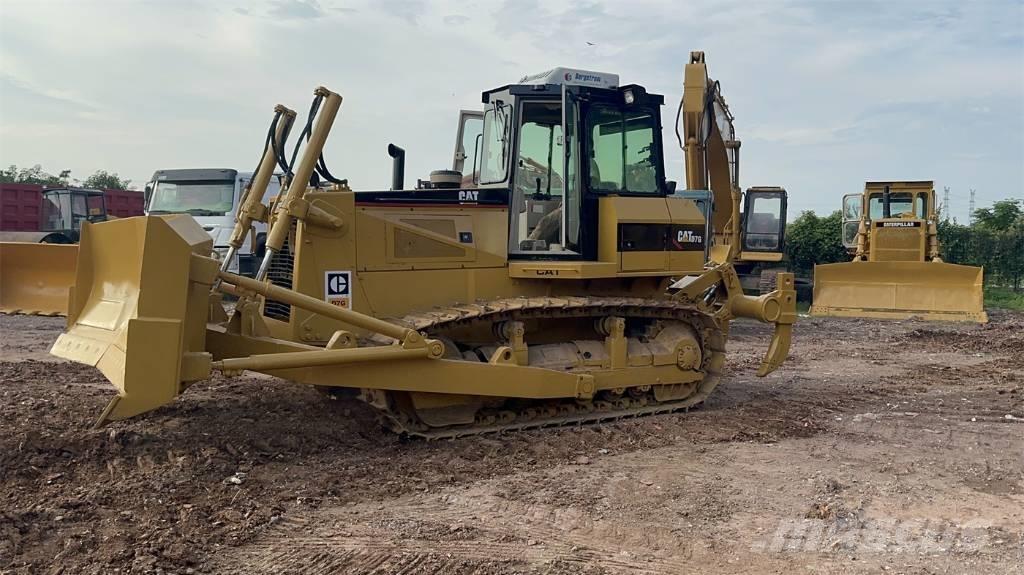 CAT D 7 G Buldooserid