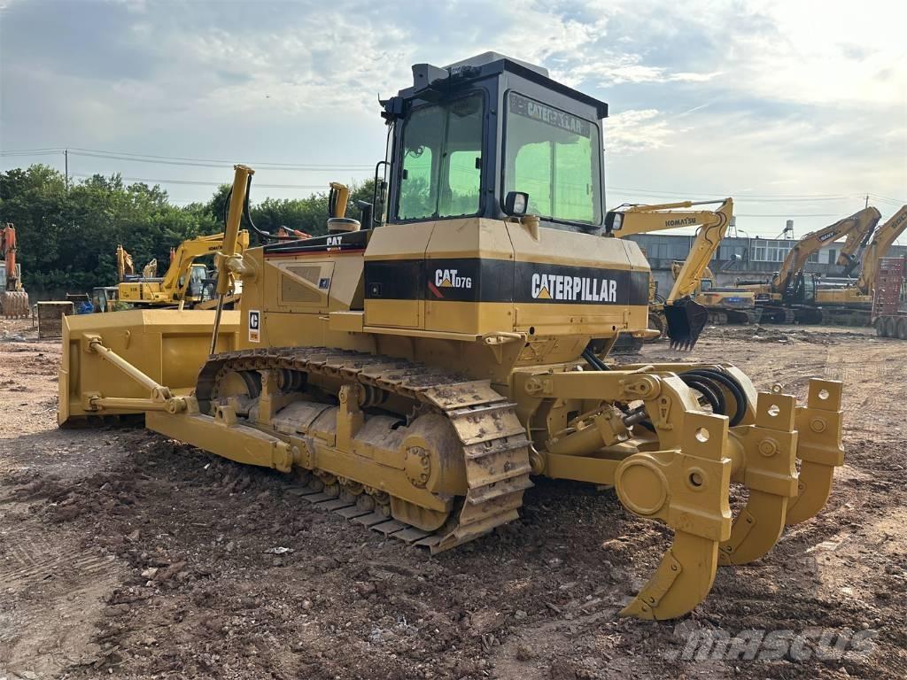 CAT D 7 G Buldooserid
