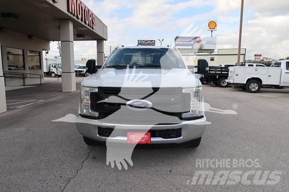 Ford F350 SD Muu