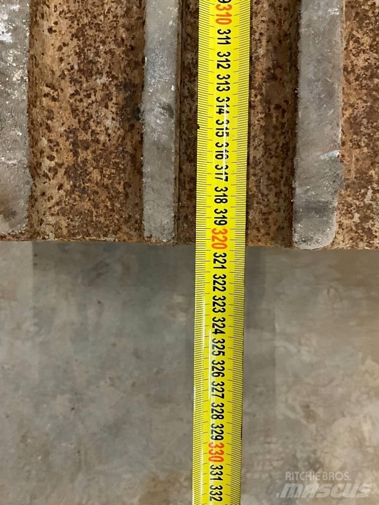 Hitachi ZX 210 LC-3 Roomikekskavaatorid
