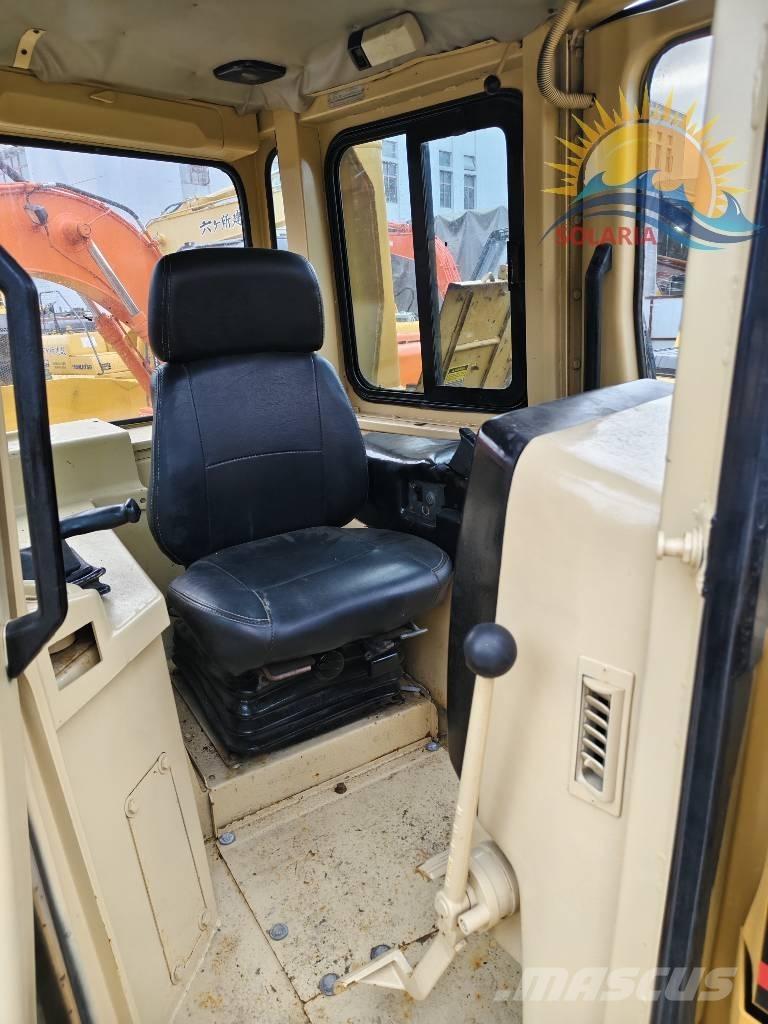 CAT D 7 R Buldooserid