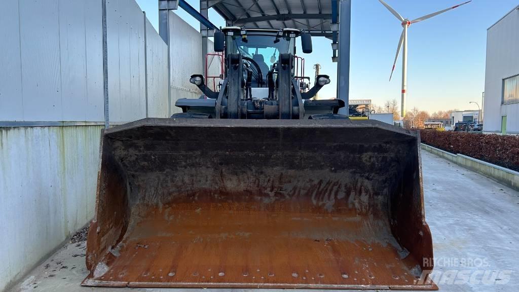 Hidromek HMK 640 WL Ratasbuldooserid