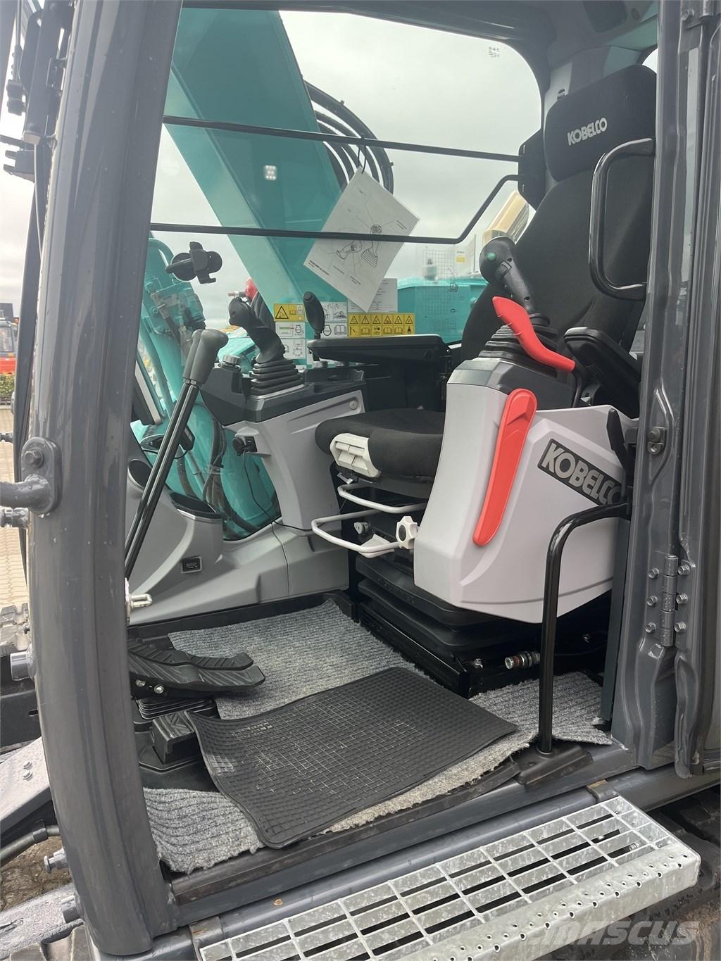 Kobelco SK 75 SR Väikeekskavaatorid 7t-12t