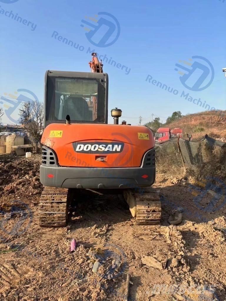 Doosan DH 60 Roomikekskavaatorid