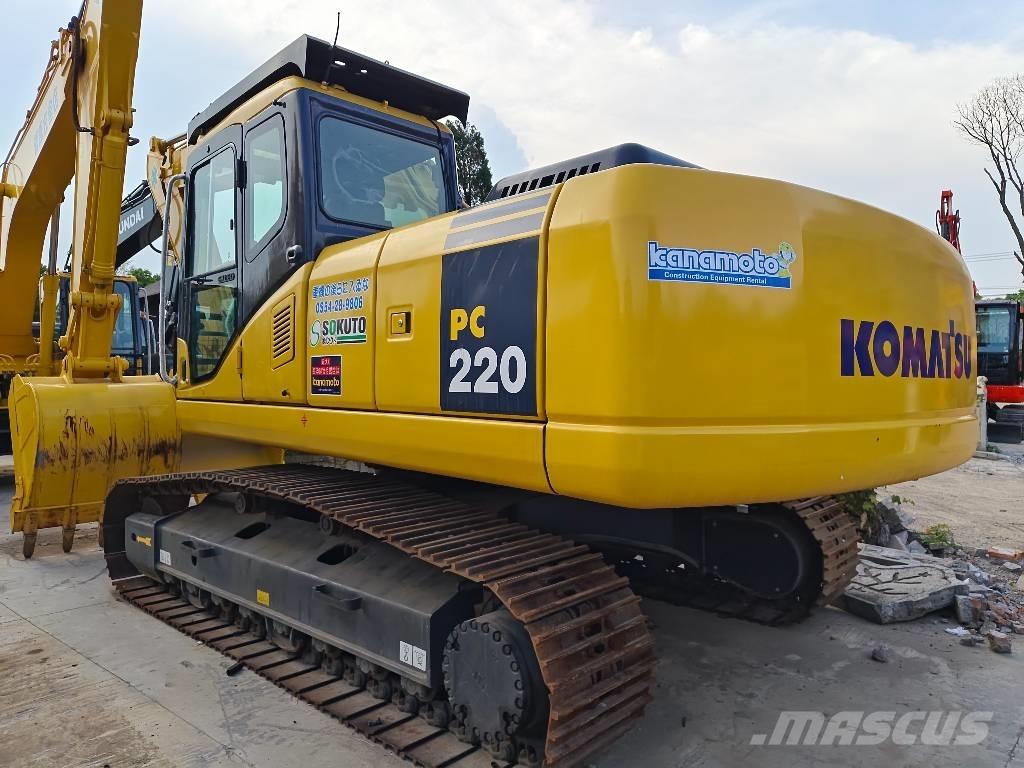 Komatsu PC 220-7 Roomikekskavaatorid