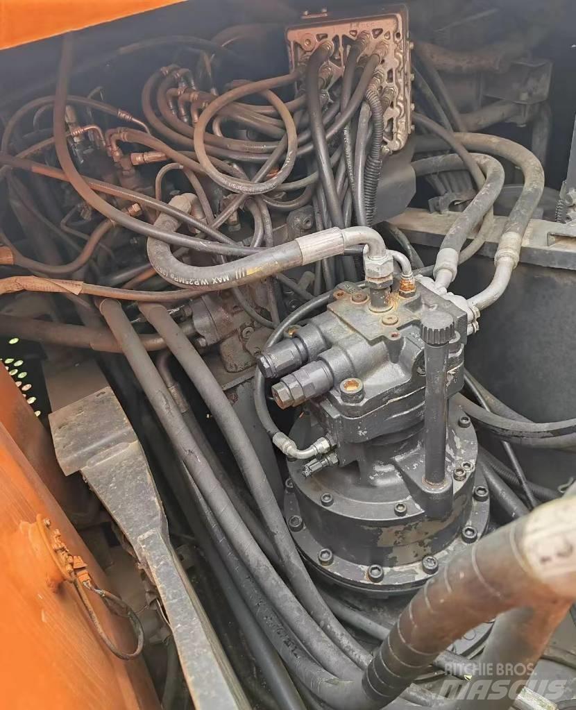 Hitachi Zaxis 200 LC Väikeekskavaatorid 7t-12t