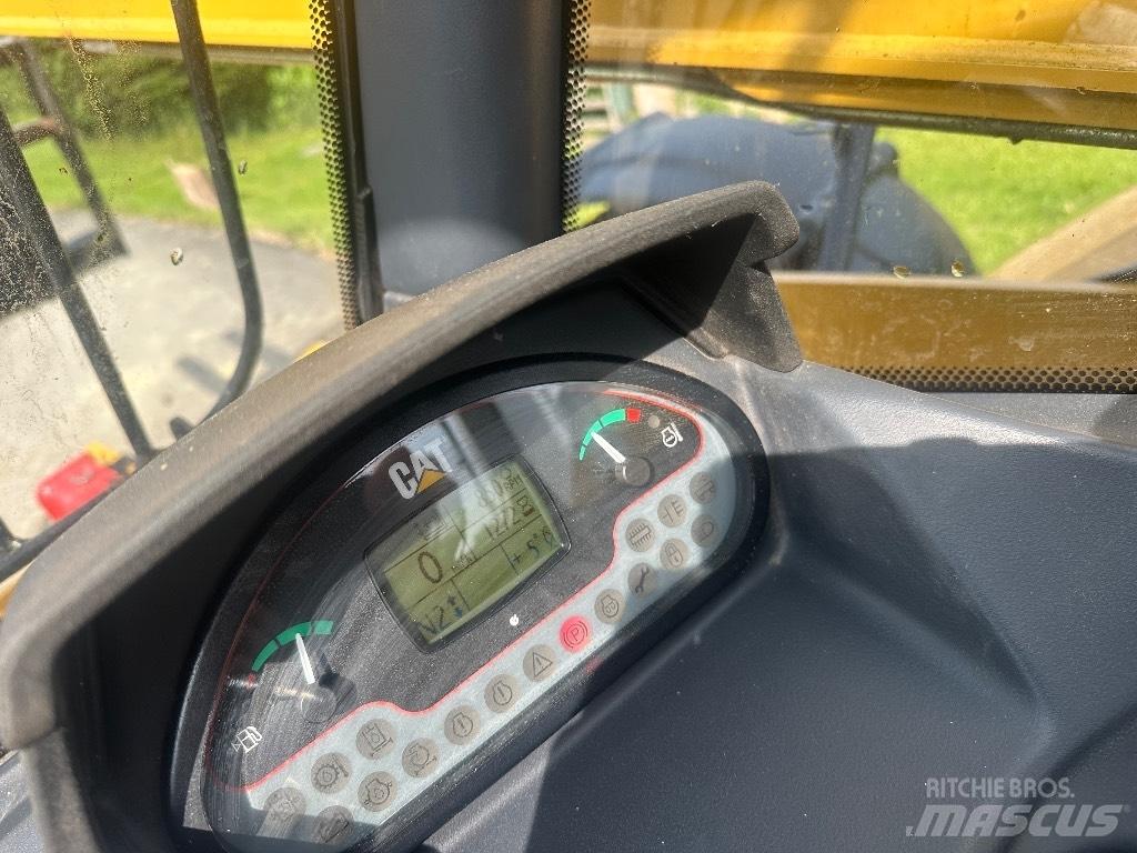 CAT TH 414 Teleskooplaadurid