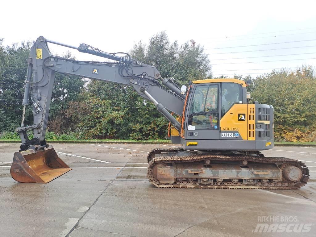 Volvo ECR 235 E Roomikekskavaatorid