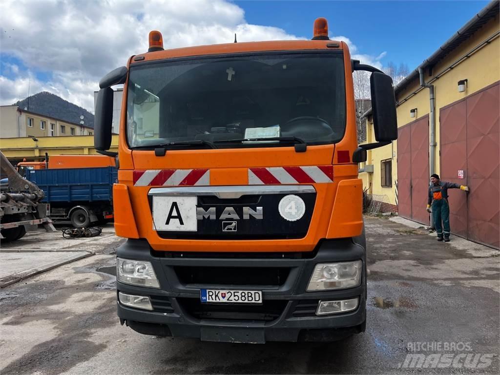 MAN TGS 26.320 6X4 Raamautod