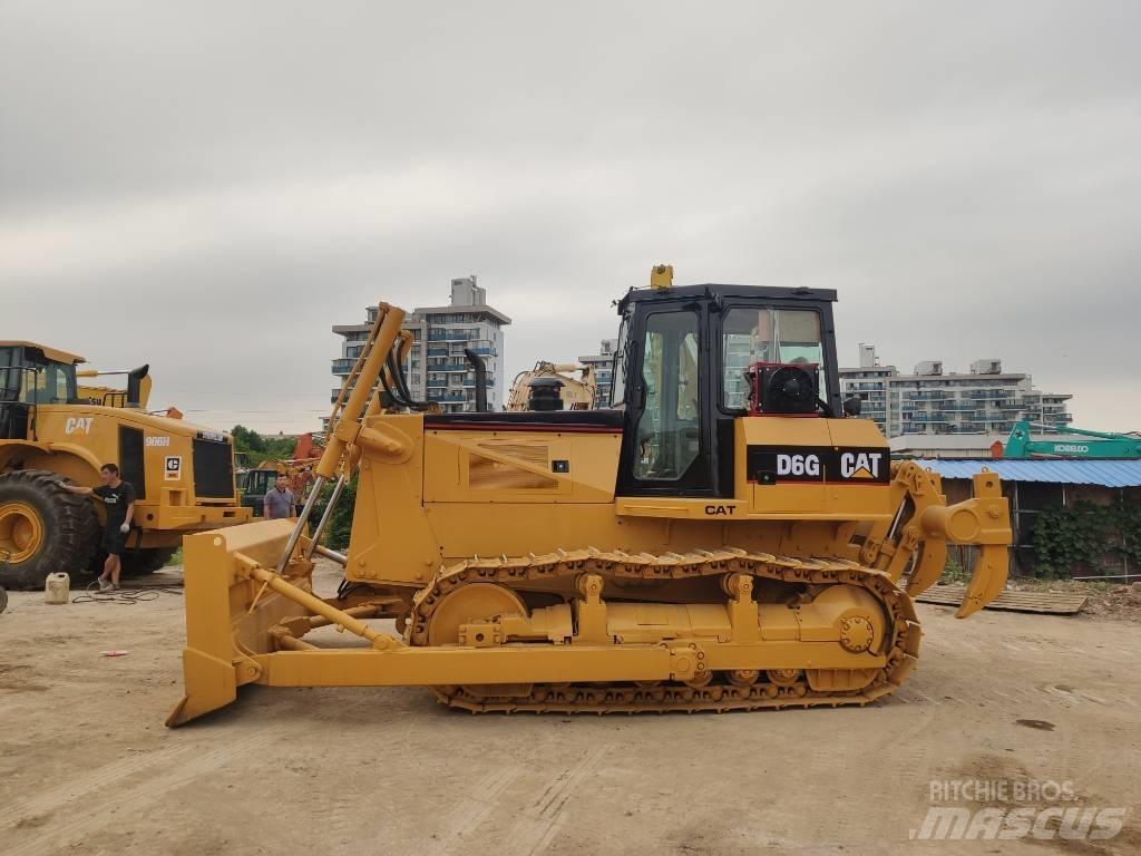 CAT D 6 G Buldooserid