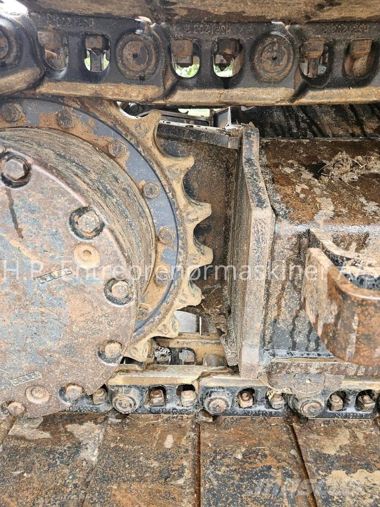 Hitachi ZX 135 US-7 Roomikekskavaatorid