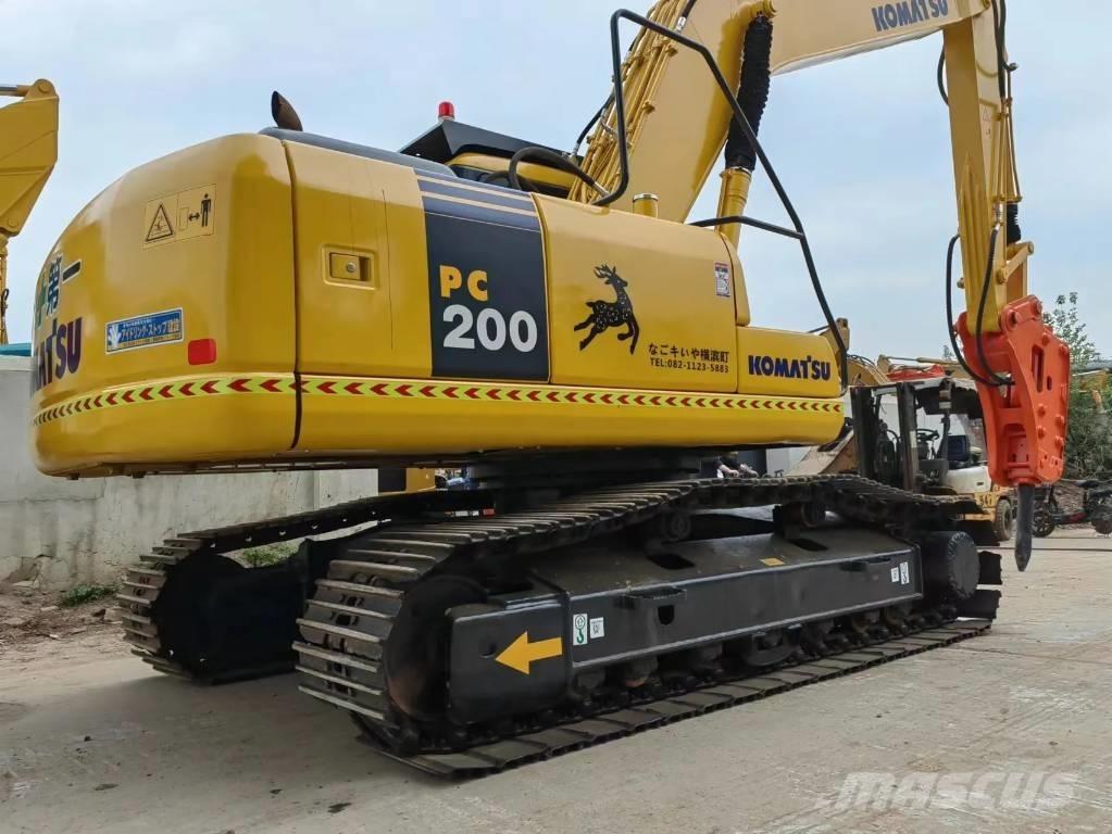 Komatsu PC 200-7L Roomikekskavaatorid