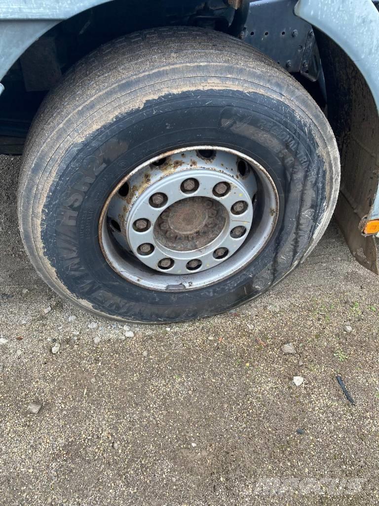 MAN FE 360 A Konksliftveokid