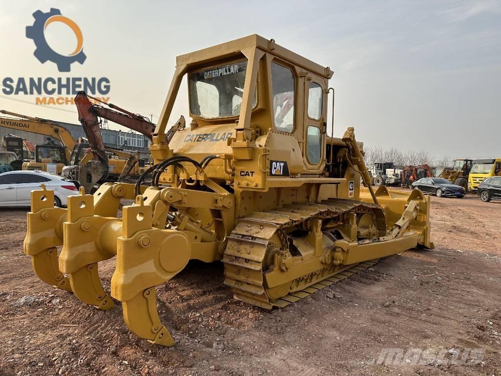 CAT D 7 G Buldooserid