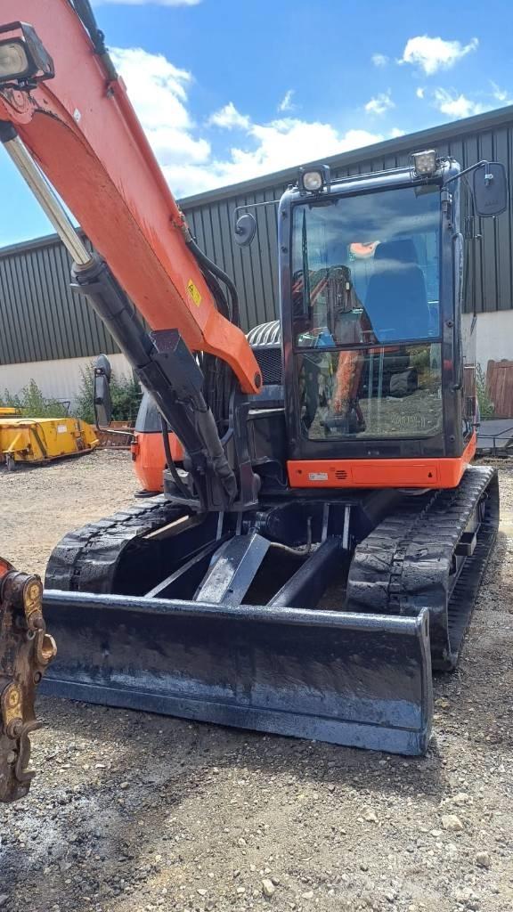 Kubota KX 080-4 Väikeekskavaatorid 7t-12t