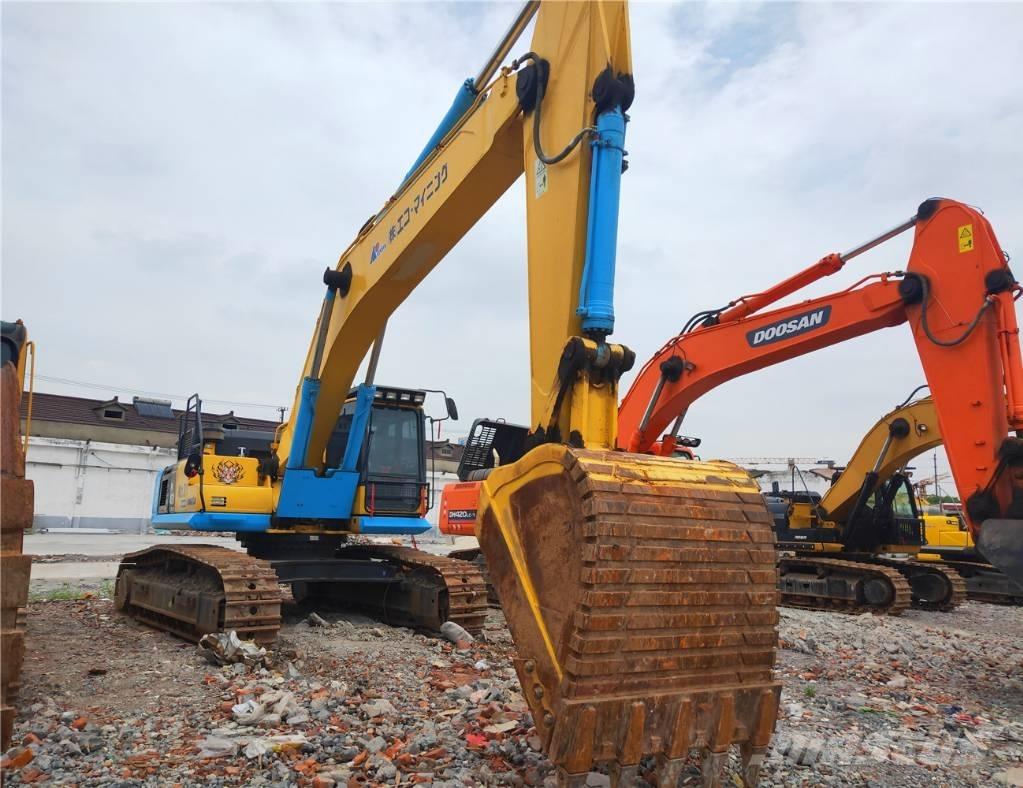 Komatsu PC460-8 Roomikekskavaatorid