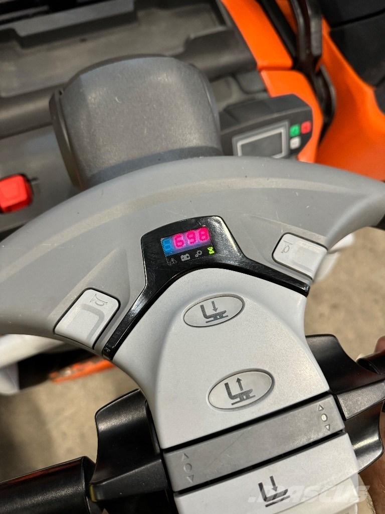 Toyota SPE160L Järelkäidavad virnastajad