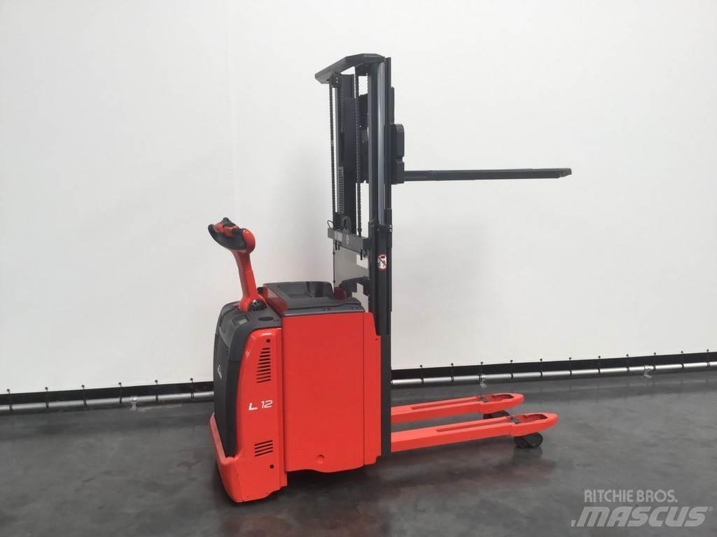 Linde L 12 L Järelkäidavad virnastajad