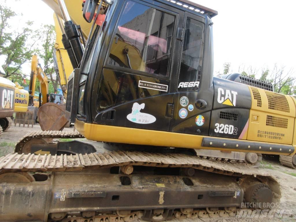 CAT 326 Roomikekskavaatorid