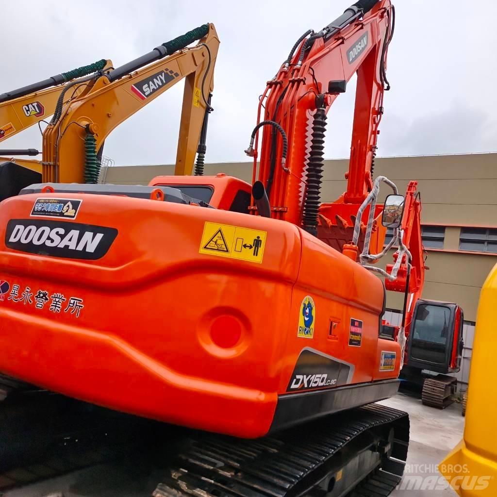 Doosan DX 150 LC Roomikekskavaatorid