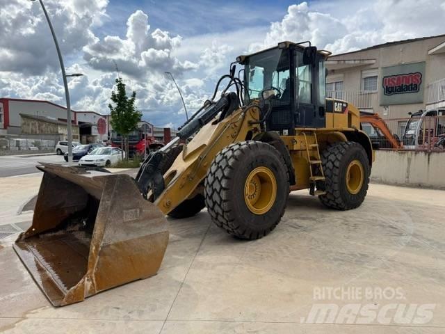 CAT 930 H Rataslaadurid