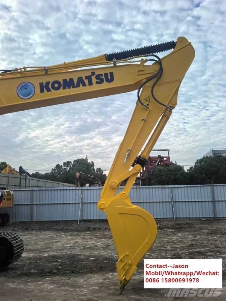 Komatsu PC 220-8 Roomikekskavaatorid