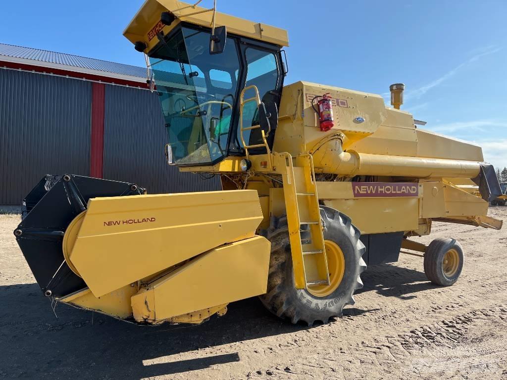 New Holland 8030 12´ Teraviljakombainid