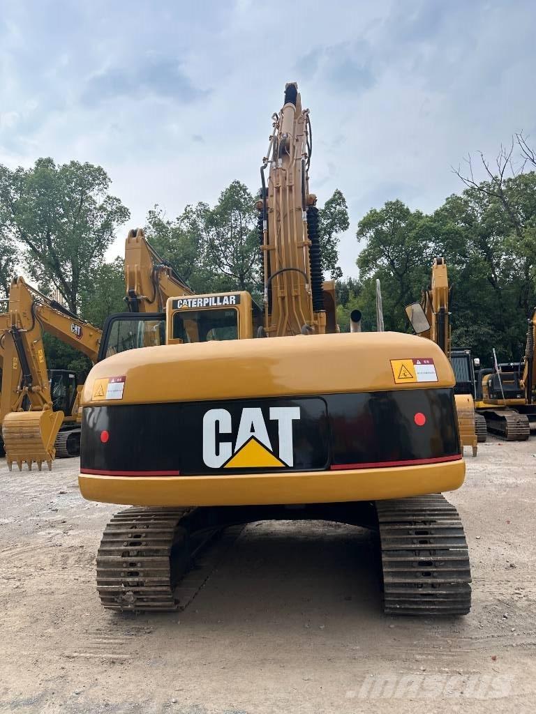 CAT 320C Roomikekskavaatorid